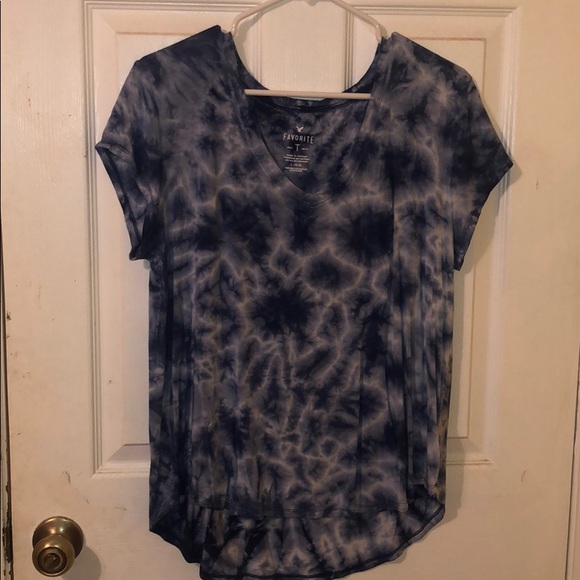 American Eagle Outfitters Tops - cute tee
